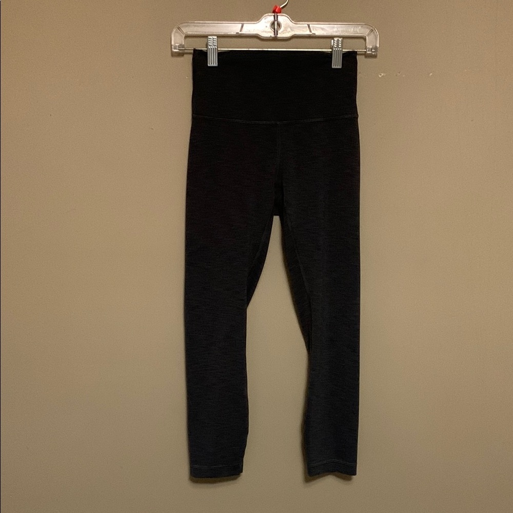 Lululemon Women’s Wunder Train High-Rise Crop 23’ Graphite Grey Size 4 Leggings